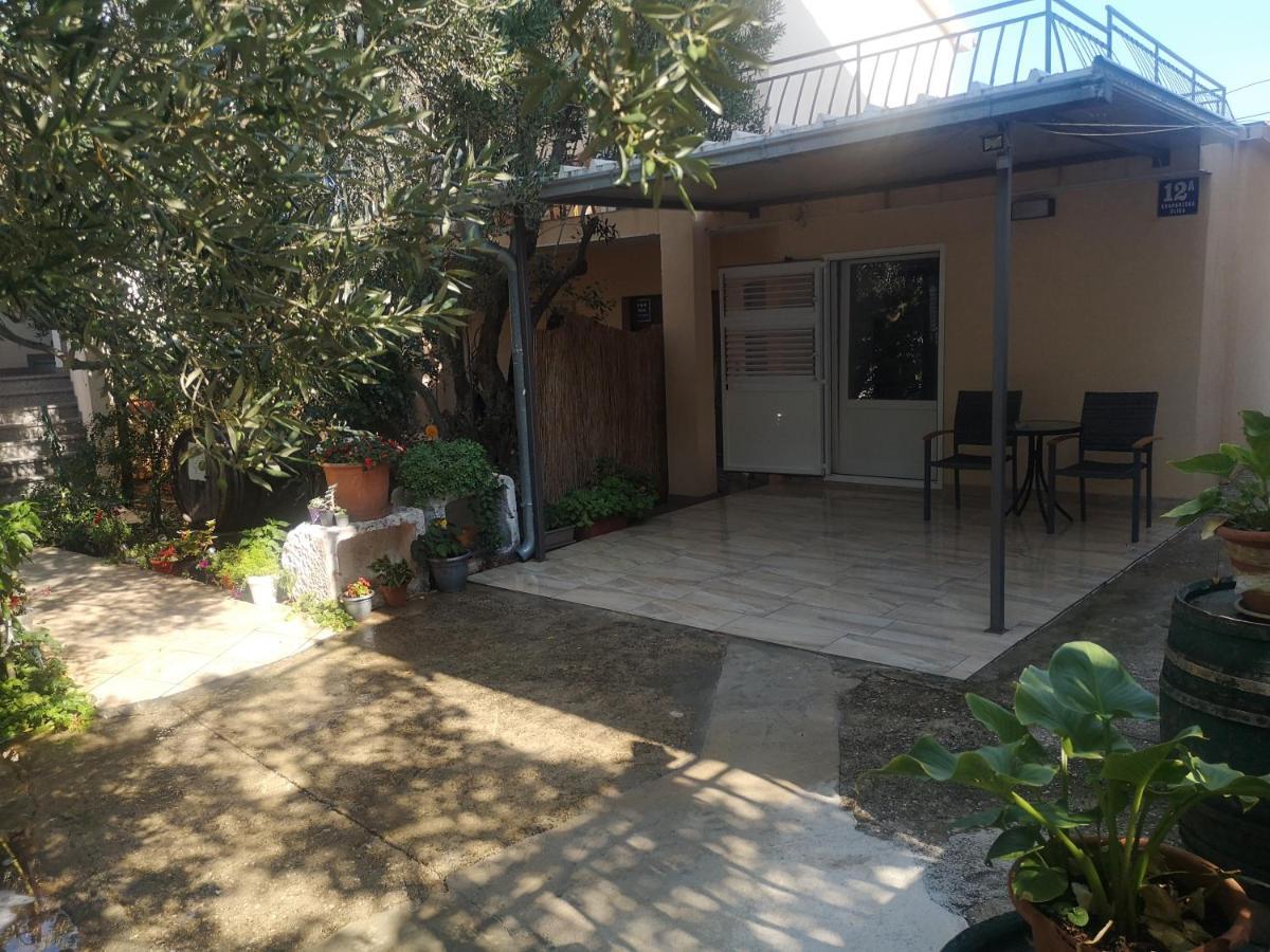 Apartments Govic Zaboric Quarto foto
